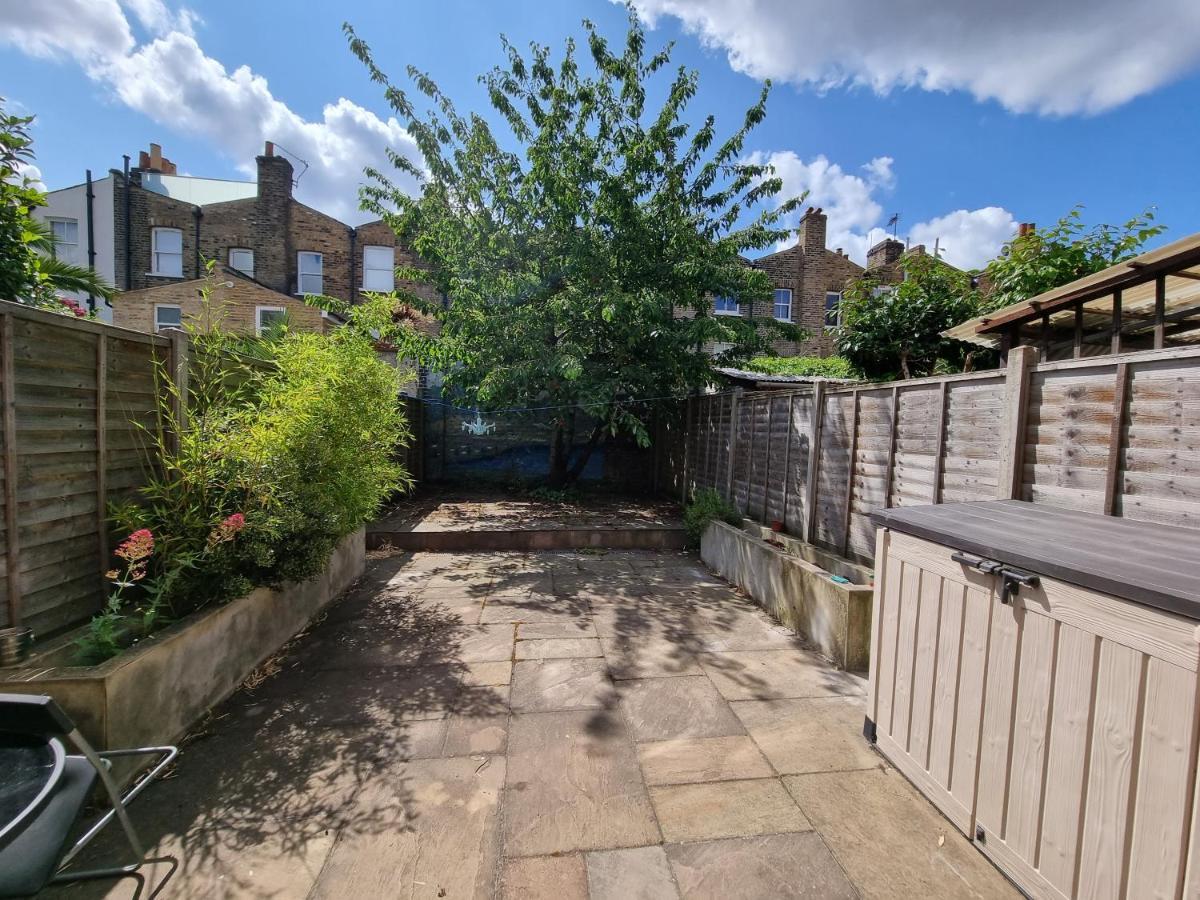 Single Room With En-Suite Shower Room In Zone 1 London Exteriör bild